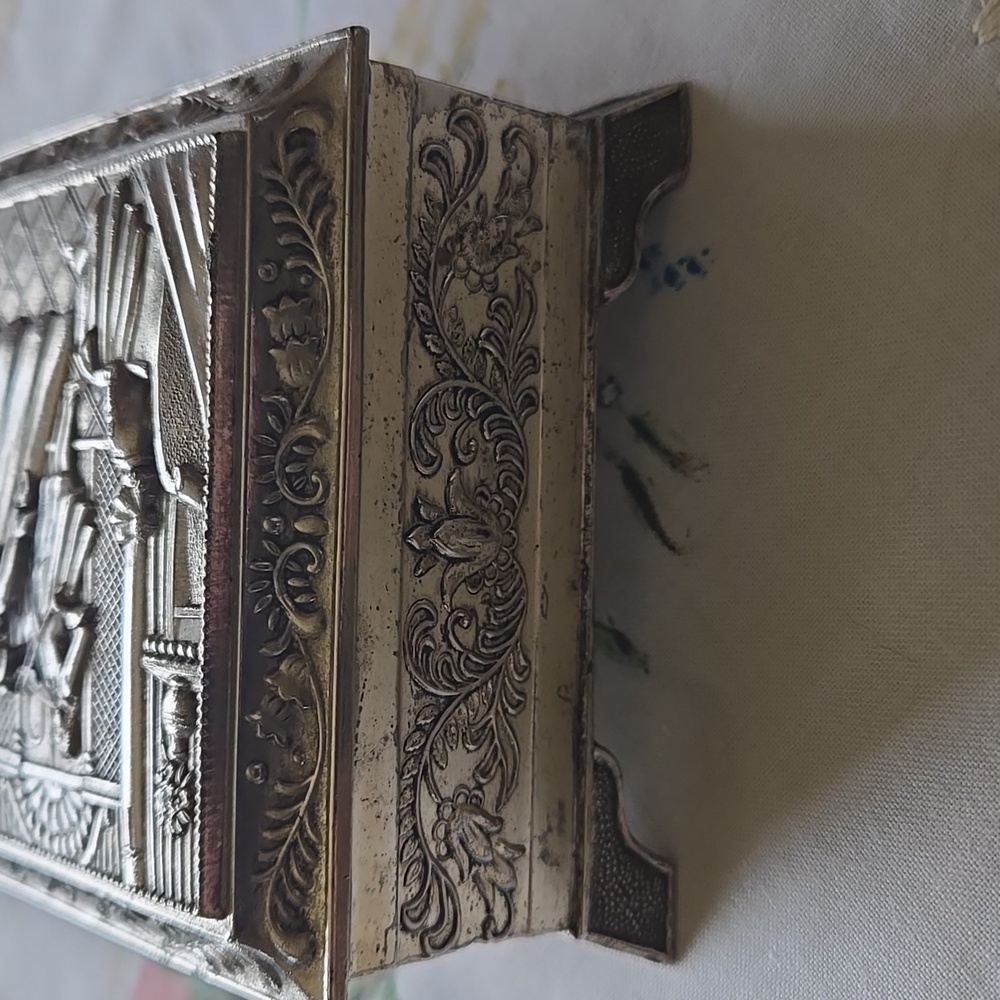 JAPAN Vintage Silver Jewelry Box with Engraved Design - Picture 8 of 13